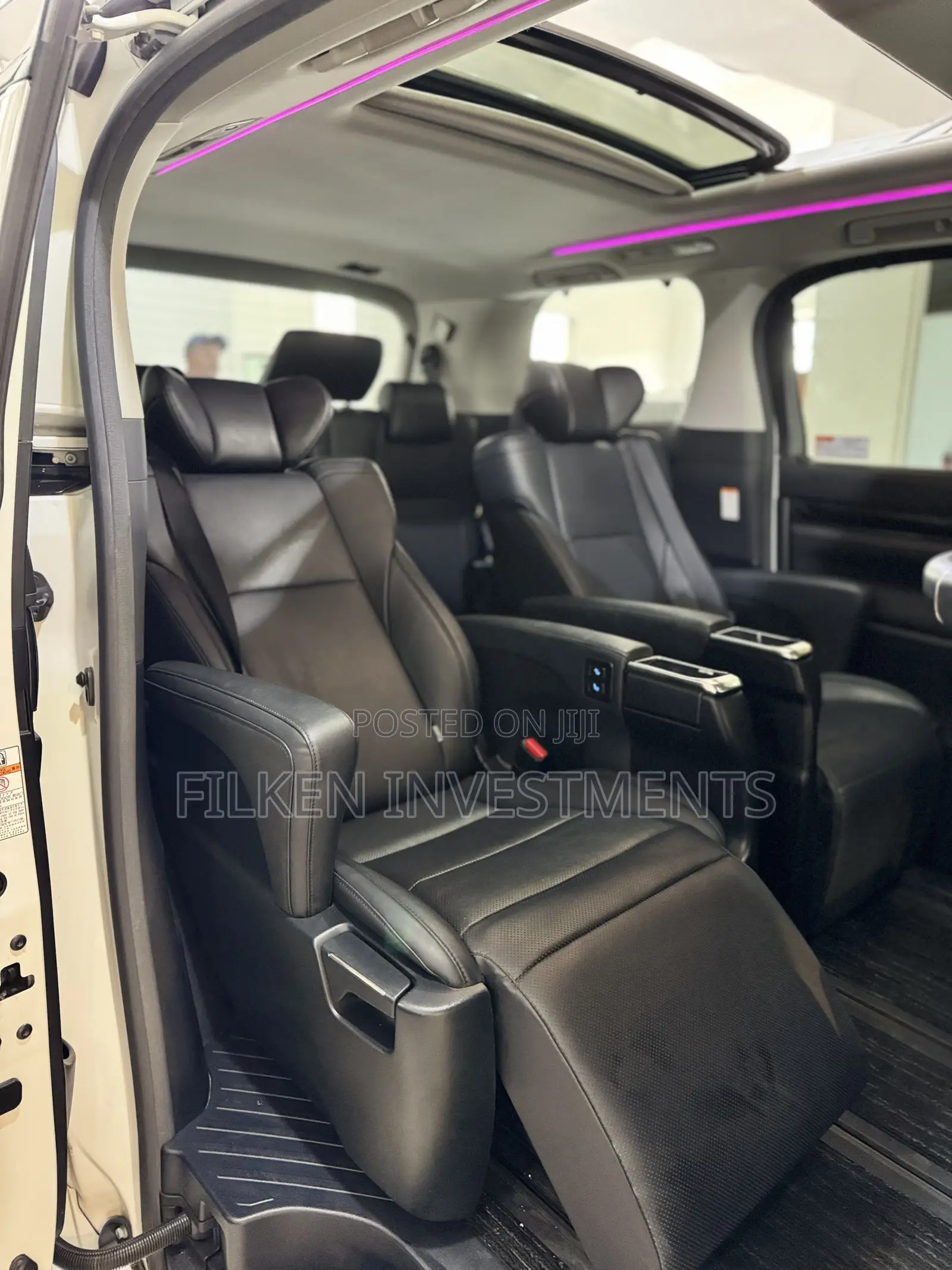 Toyota Vellfire 2020 White