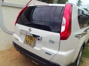 Nissan X-Trail 2014 Pearl