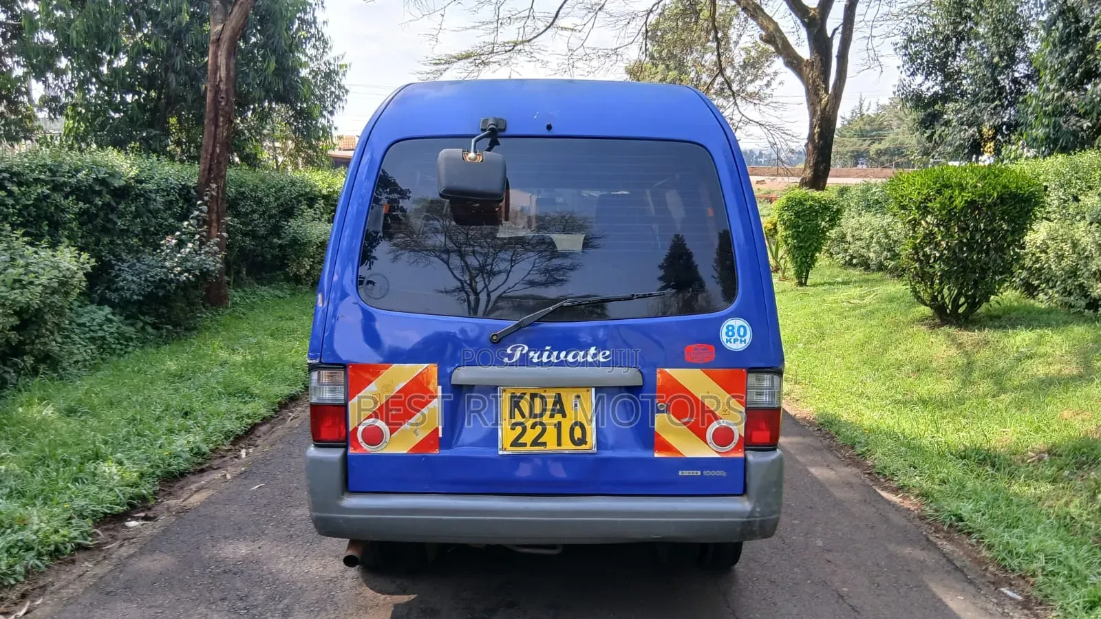 Mazda Bongo 2013 Blue