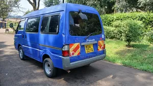 Mazda Bongo 2013 Blue