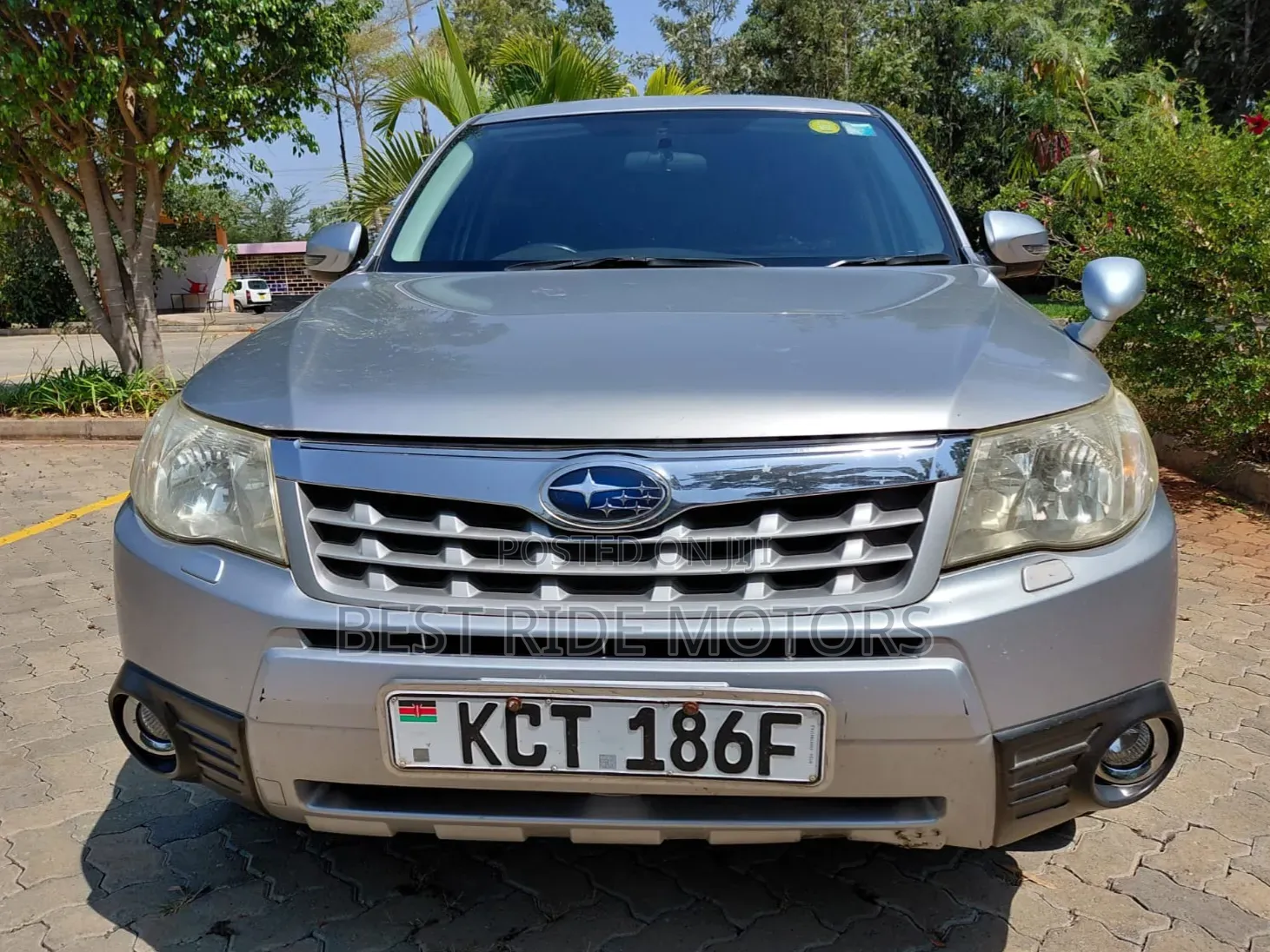 Subaru Forester 2011 Silver