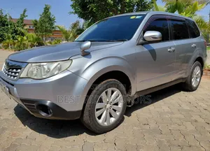 Subaru Forester 2011 Silver