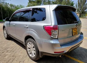 Subaru Forester 2011 Silver