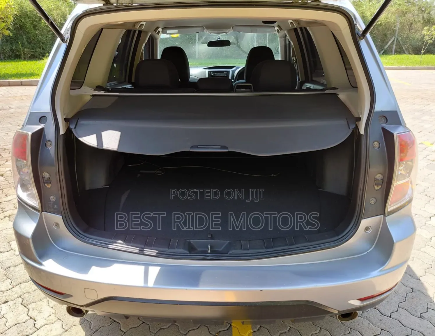 Subaru Forester 2011 Silver