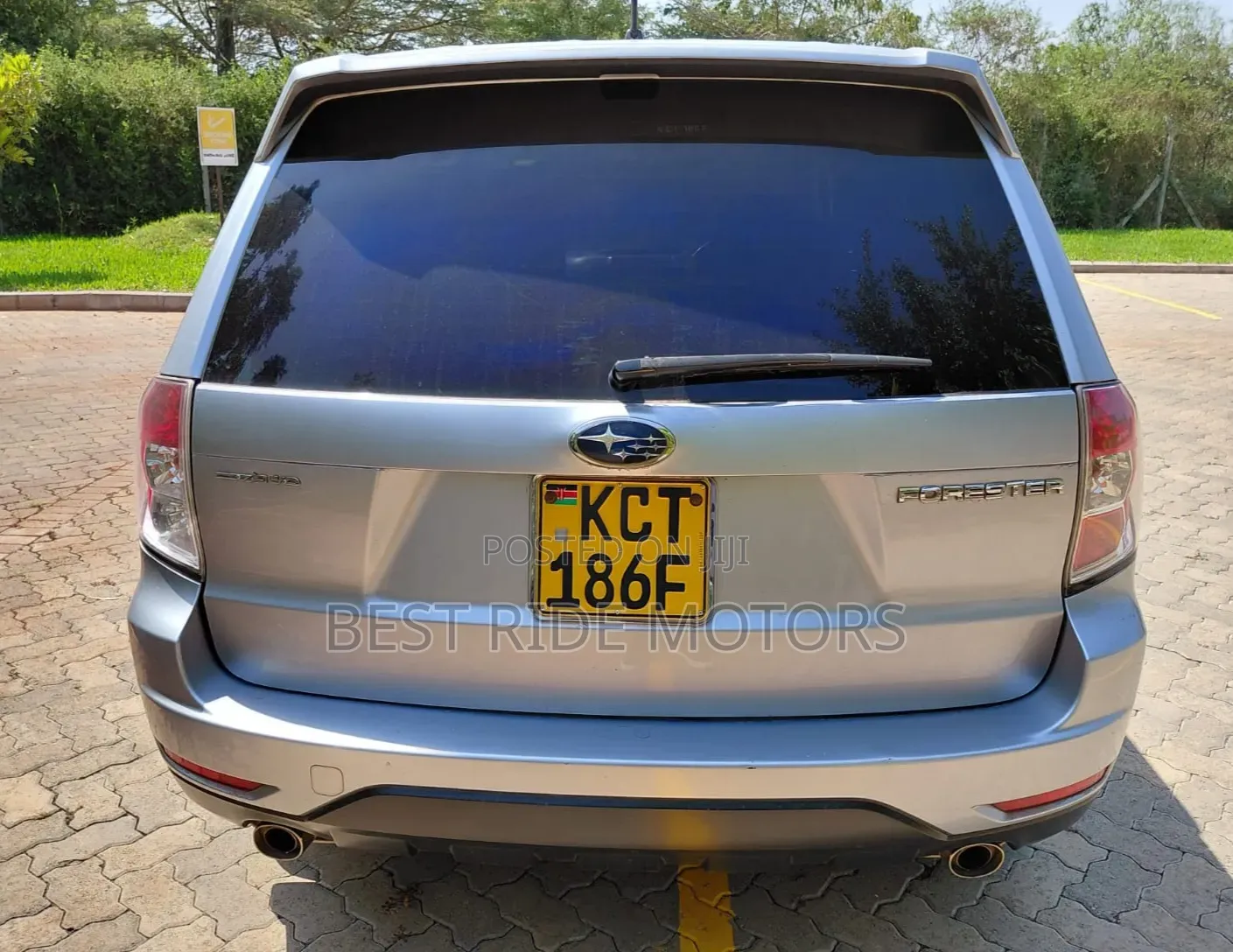 Subaru Forester 2011 Silver