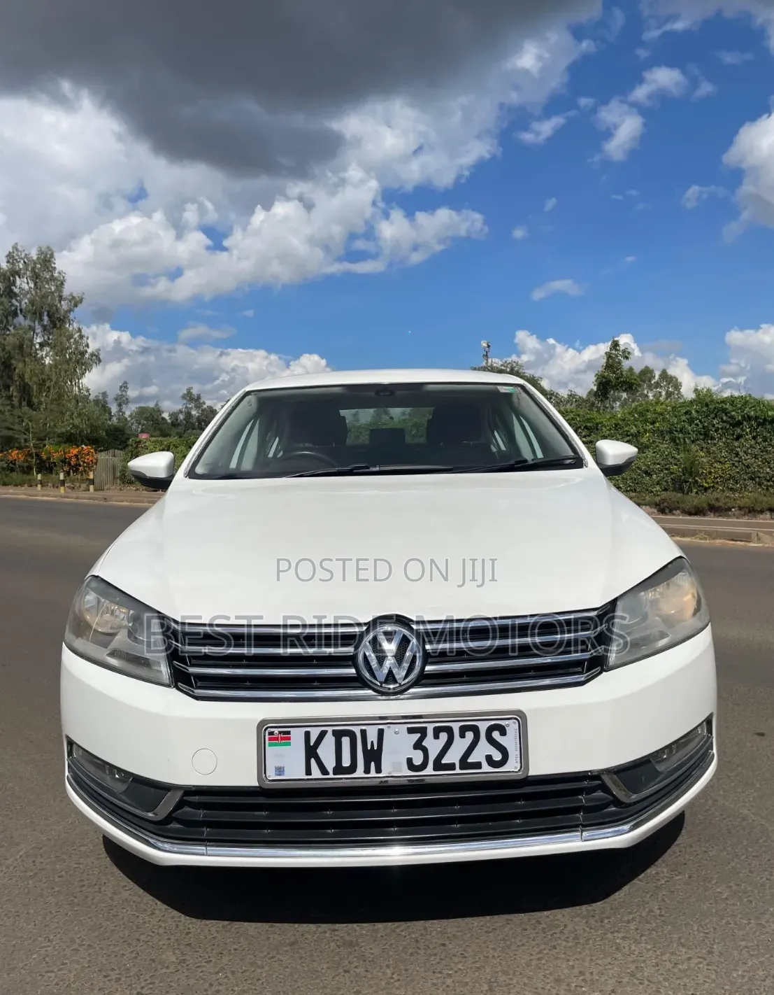 Volkswagen Passat 2013 White