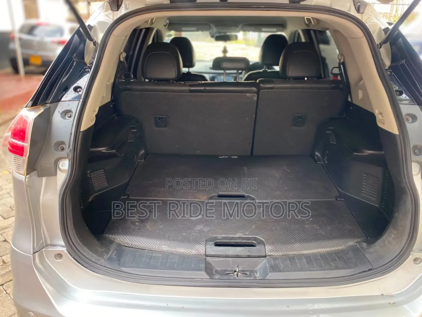 Nissan X-Trail 2.0 Petrol AWD 2016 Silver