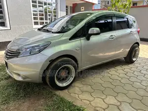 Nissan Note 2013 Silver
