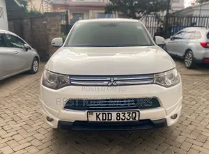 Mitsubishi Outlander 2.0 PHEV AWD 2014 White