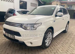 Mitsubishi Outlander 2.0 PHEV AWD 2014 White