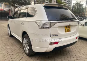 Mitsubishi Outlander 2.0 PHEV AWD 2014 White