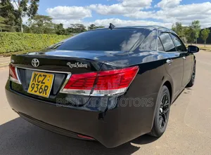 Toyota Crown 2013 Black