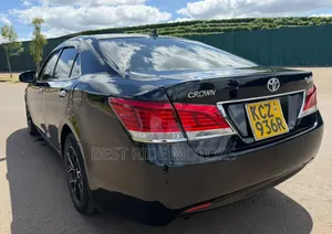Toyota Crown 2013 Black