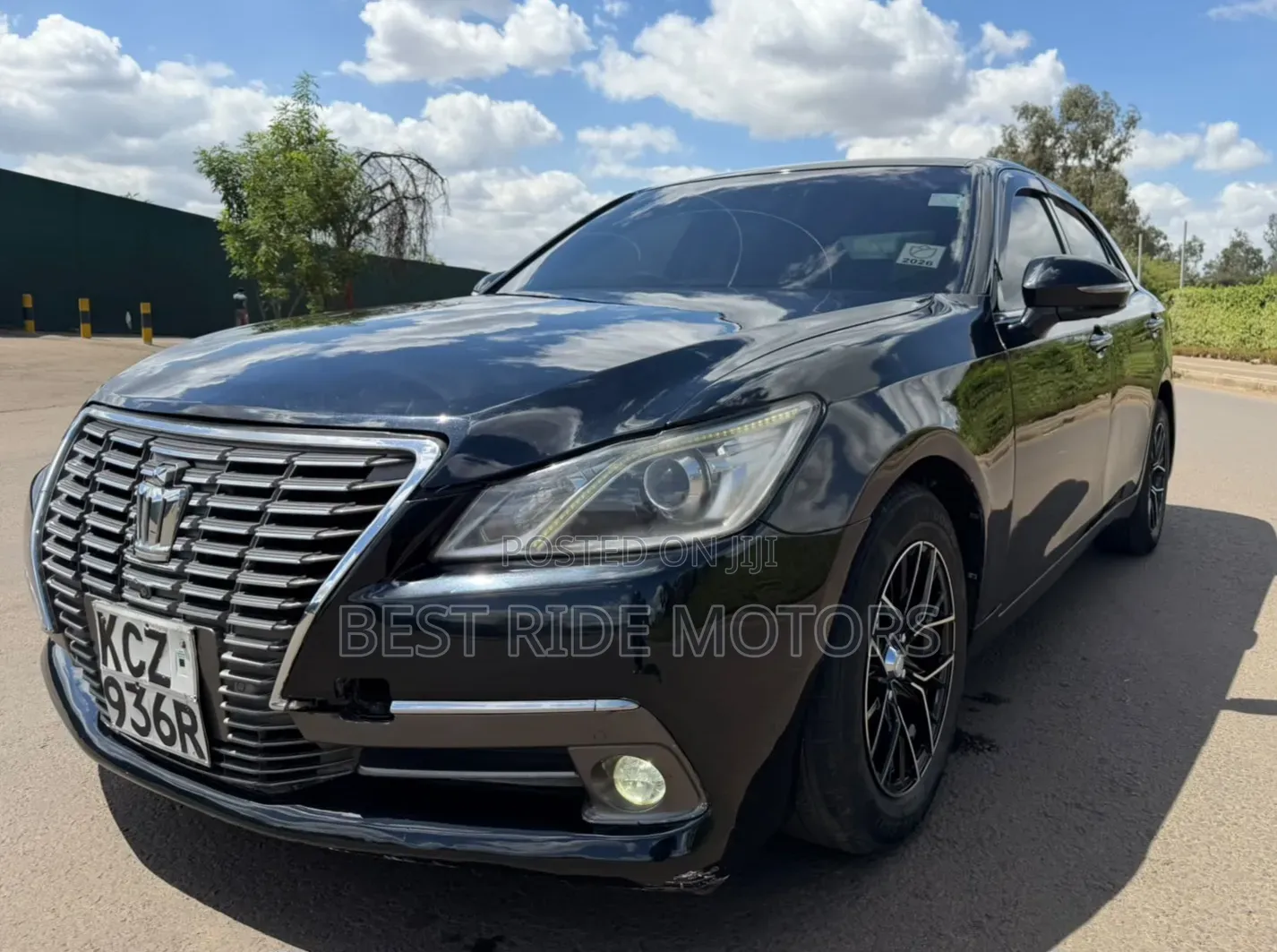 Toyota Crown 2013 Black