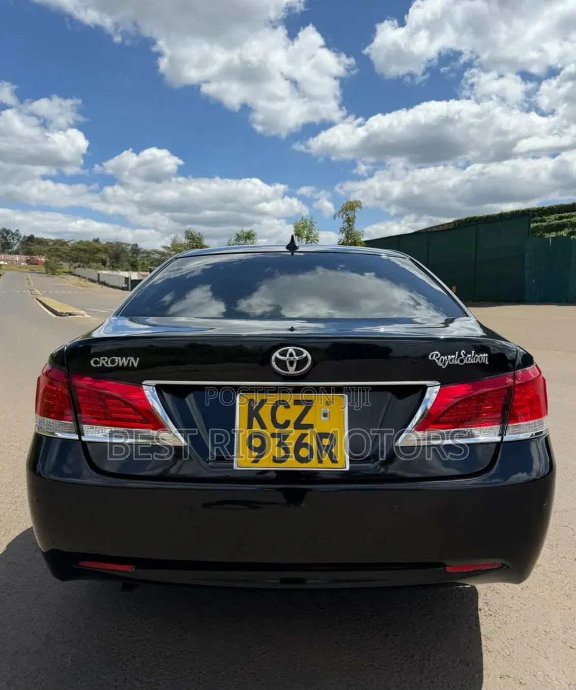 Toyota Crown 2013 Black