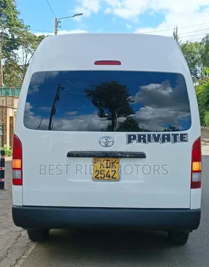 Toyota Grand HiAce 2017 White