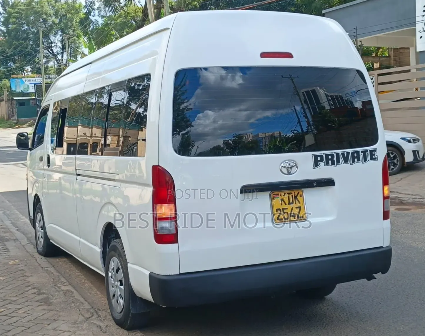 Toyota Grand HiAce 2017 White