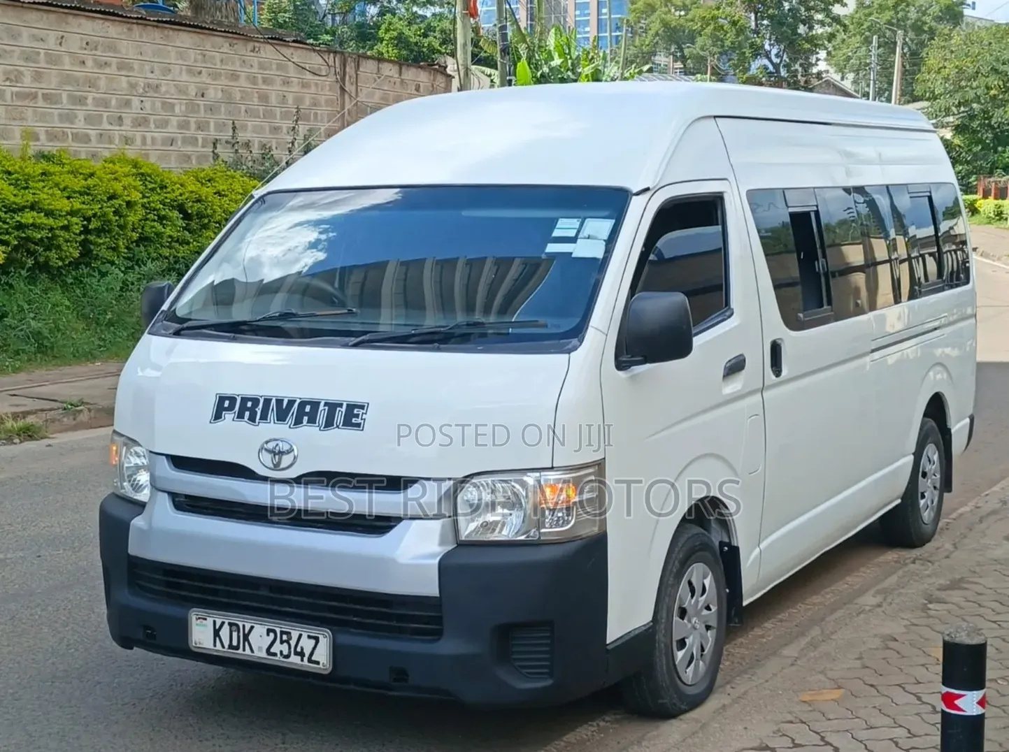 Toyota Grand HiAce 2017 White