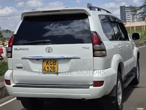 Toyota Land Cruiser Prado 3.0 D-4D 5dr 2008 White