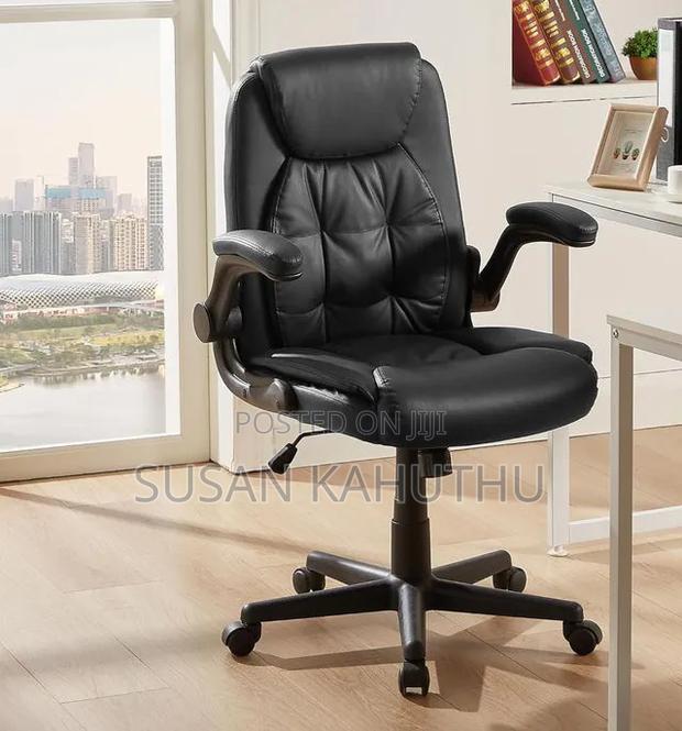 Black Swivel Sophisticated Office/Study Seat - main view
