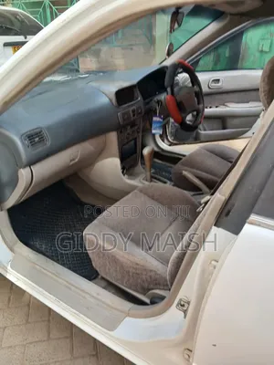 Toyota Sprinter 2000 White
