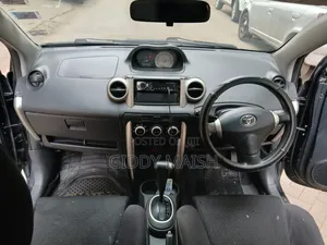 Toyota IST 2005 Black