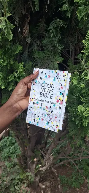 New Interactive Youth Bible