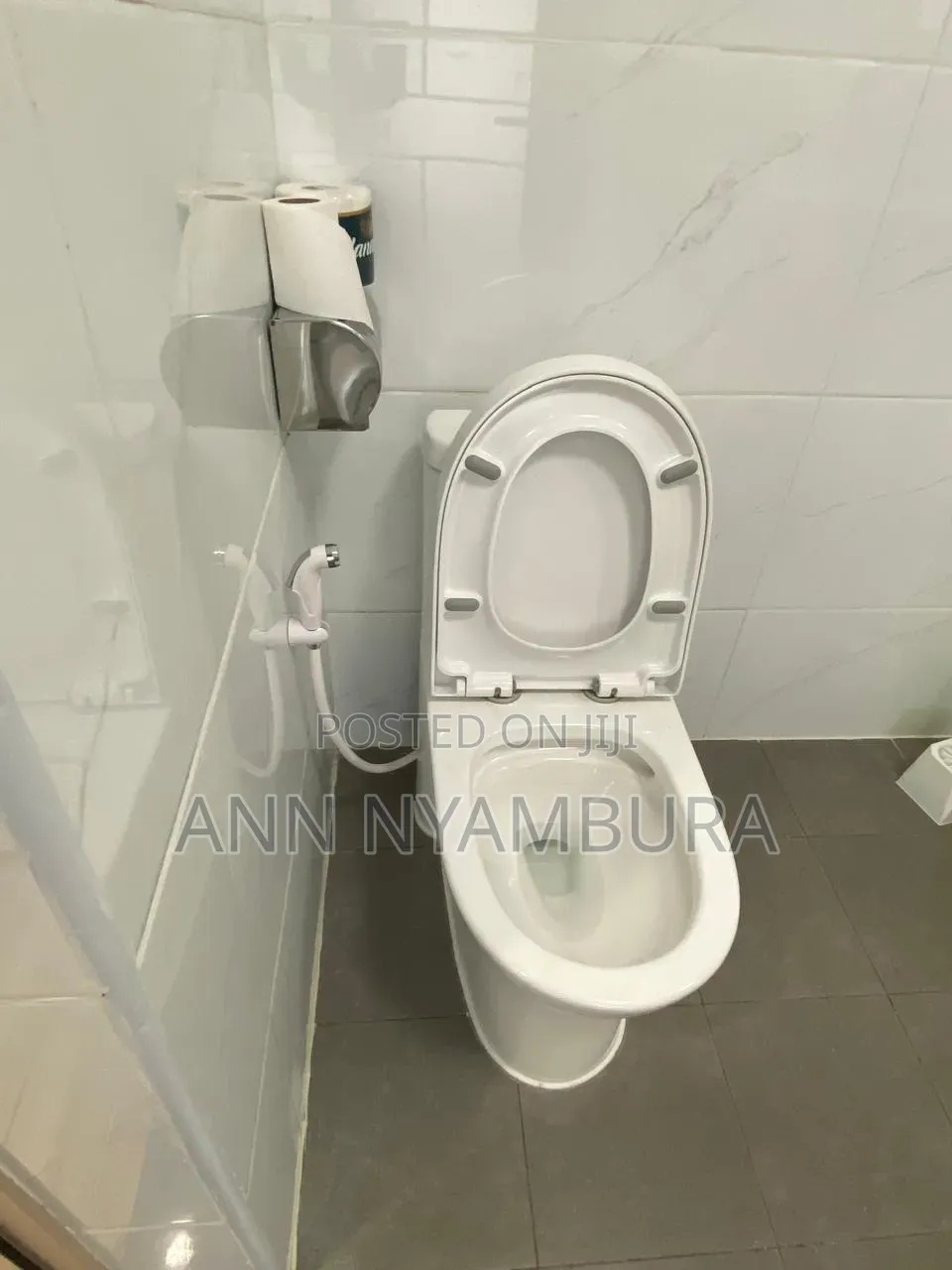 Modern Studio Airbnb