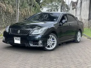 Toyota Crown 2012 Black