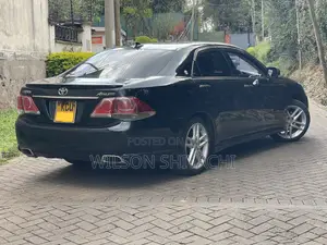 Toyota Crown 2012 Black