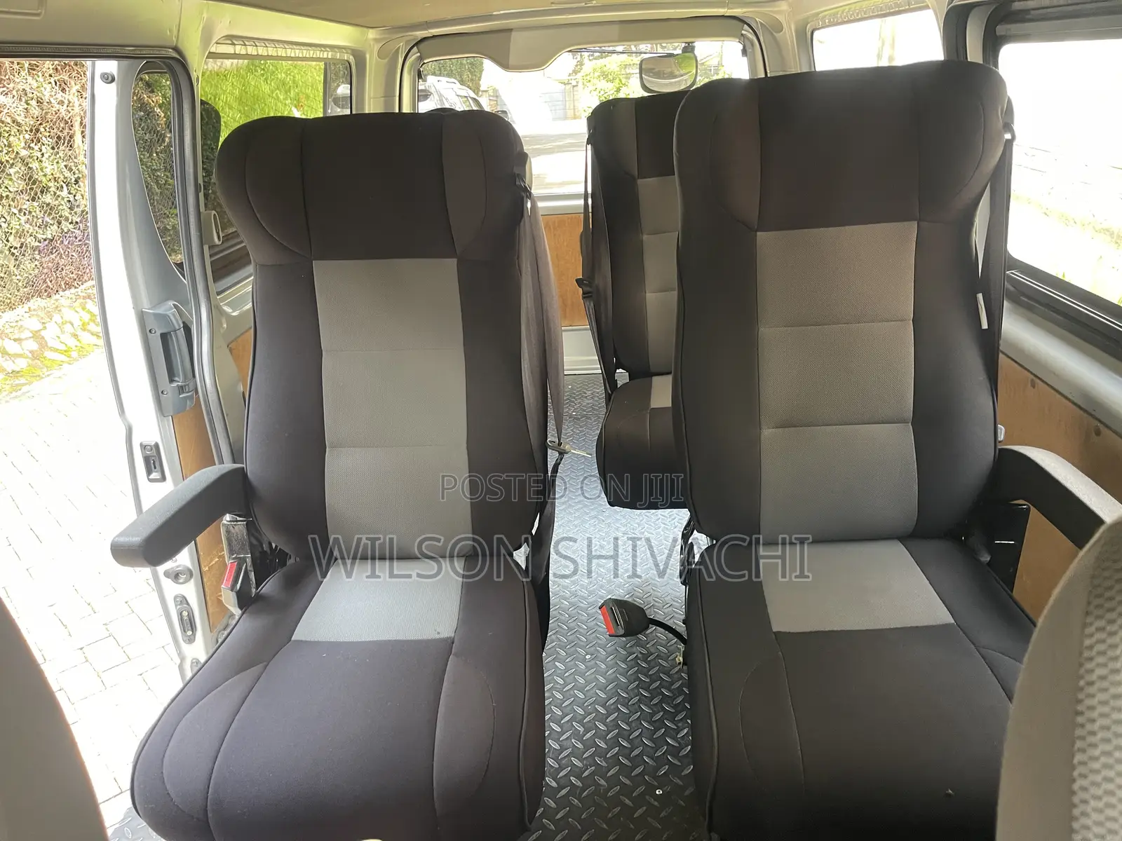 Toyota HiAce 2017 Silver