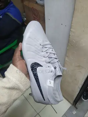 Tiempo Legend 10