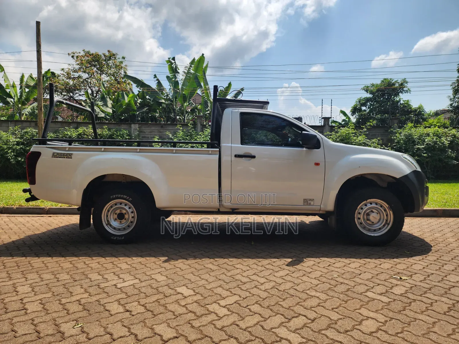Isuzu D-MAX 2015 White