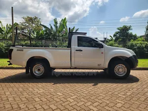 Isuzu D-MAX 2015 White
