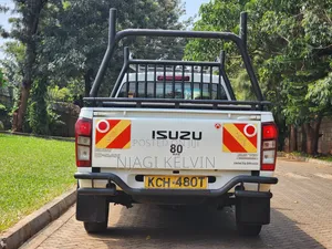 Isuzu D-MAX 2015 White