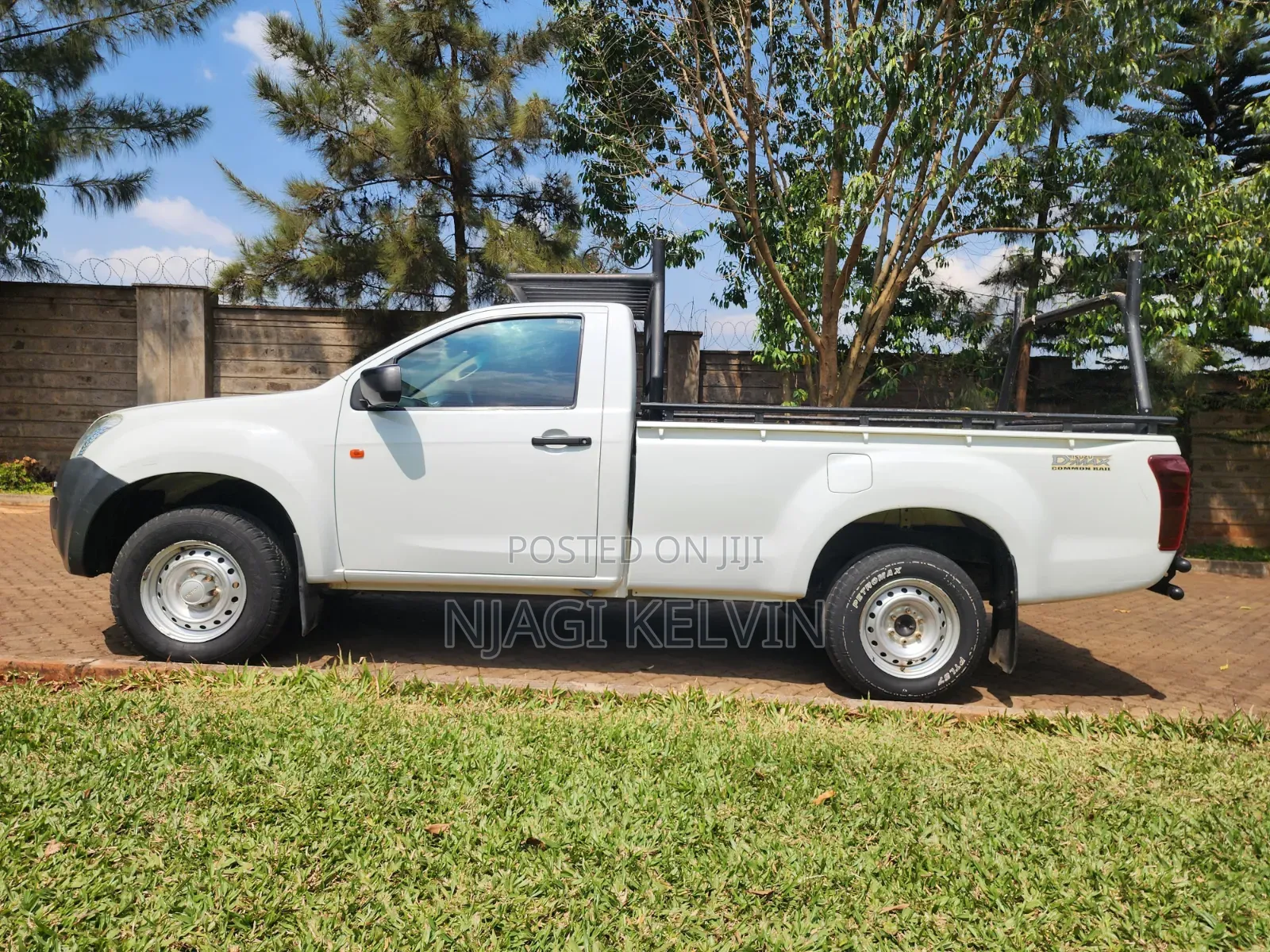 Isuzu D-MAX 2015 White