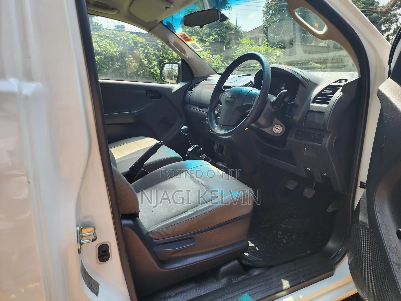 Isuzu D-MAX 2015 White