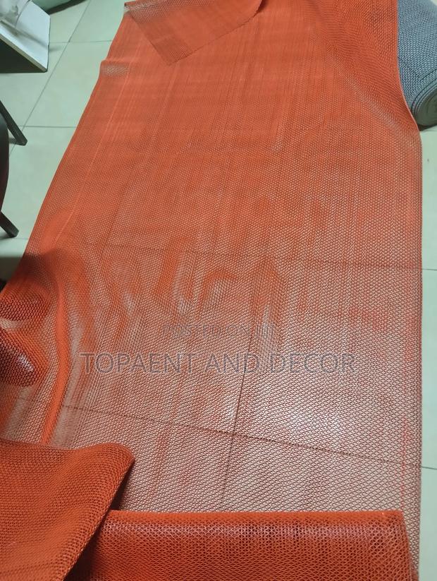 Safety Grip Anti Slip Mat - thumbnail 2