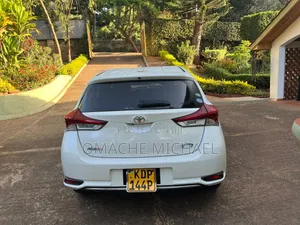 Toyota Auris 2016 White
