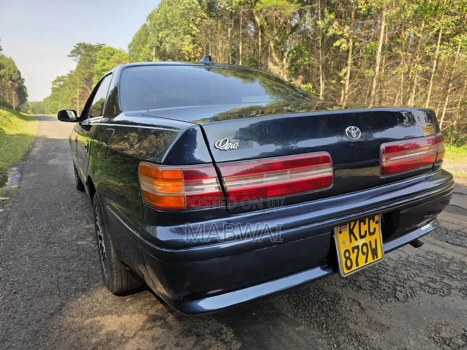 Toyota Mark II 2000 Blue