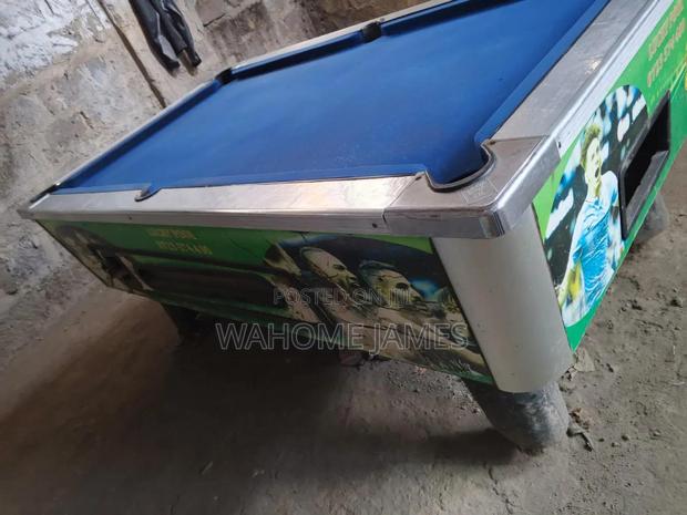 Pool Table - thumbnail 3
