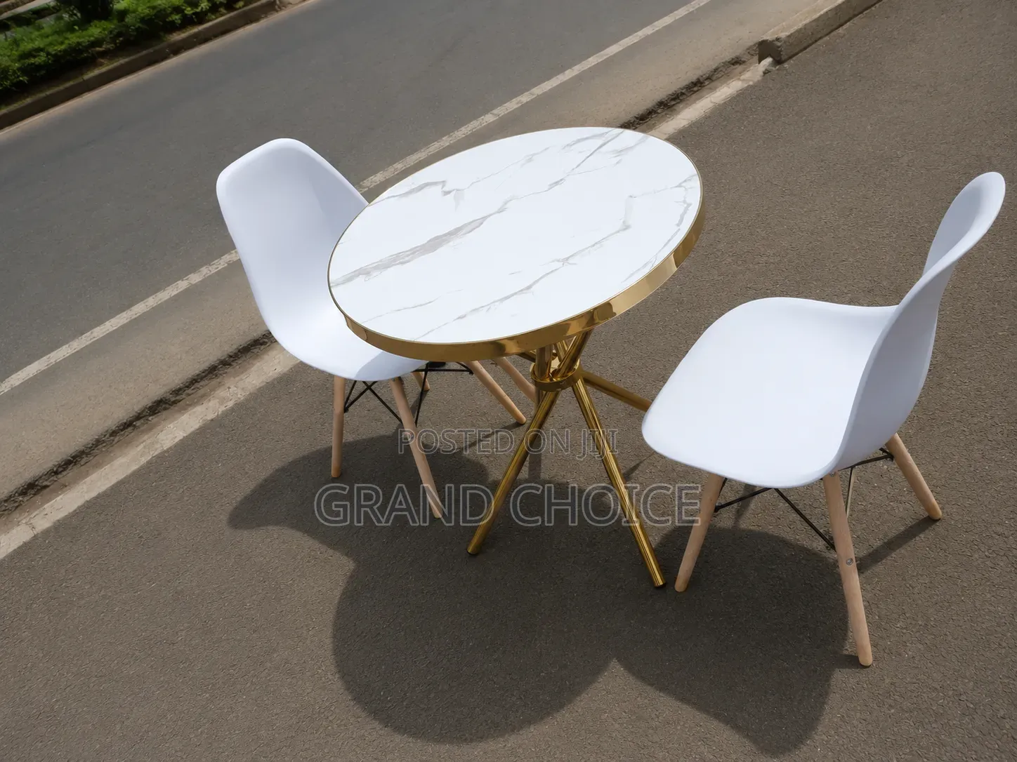 Stylish 2 Seater Round Dining Table and Chair