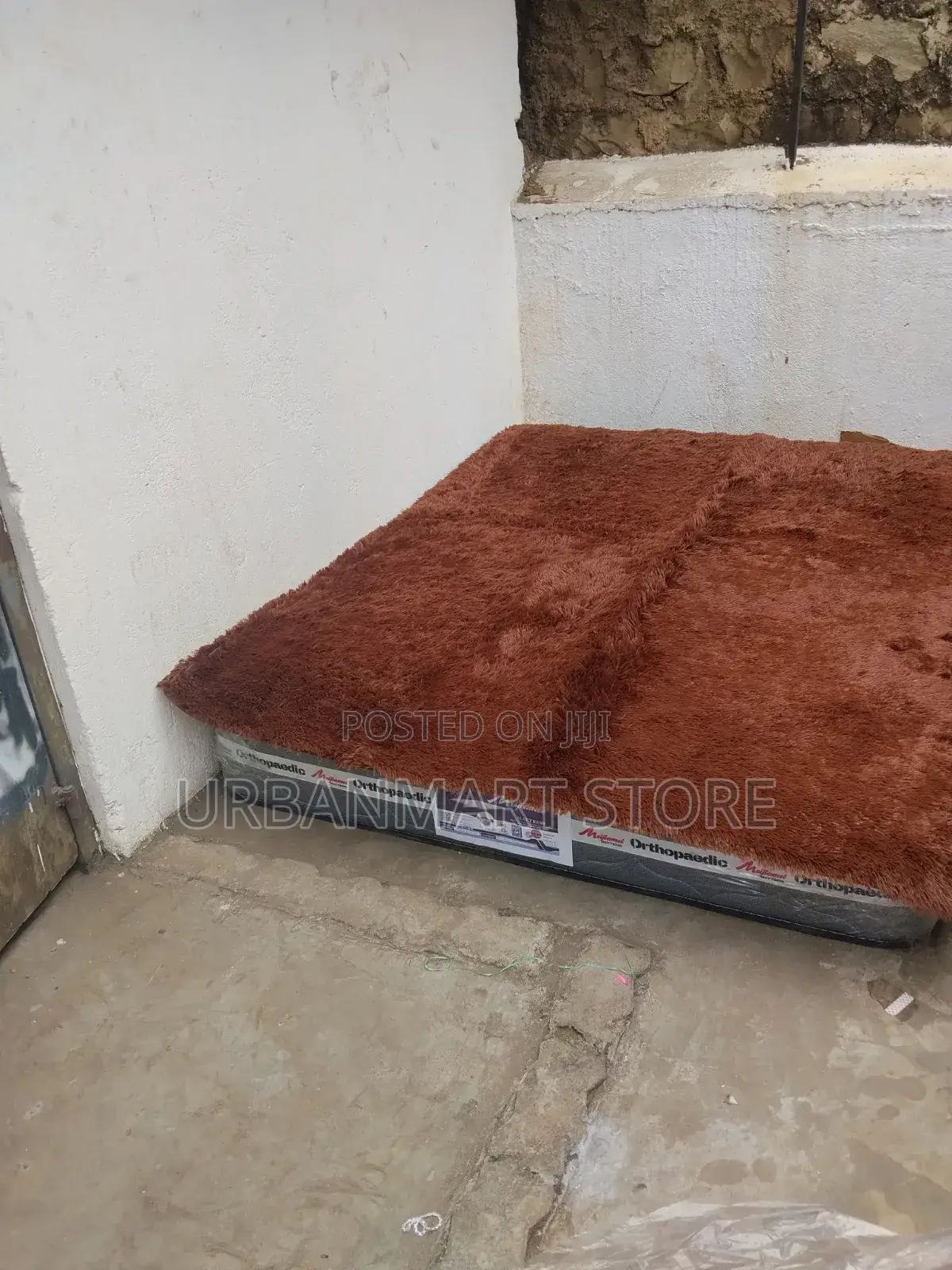 Fluffy Carpet 5 by 8 With Smart Pattern
