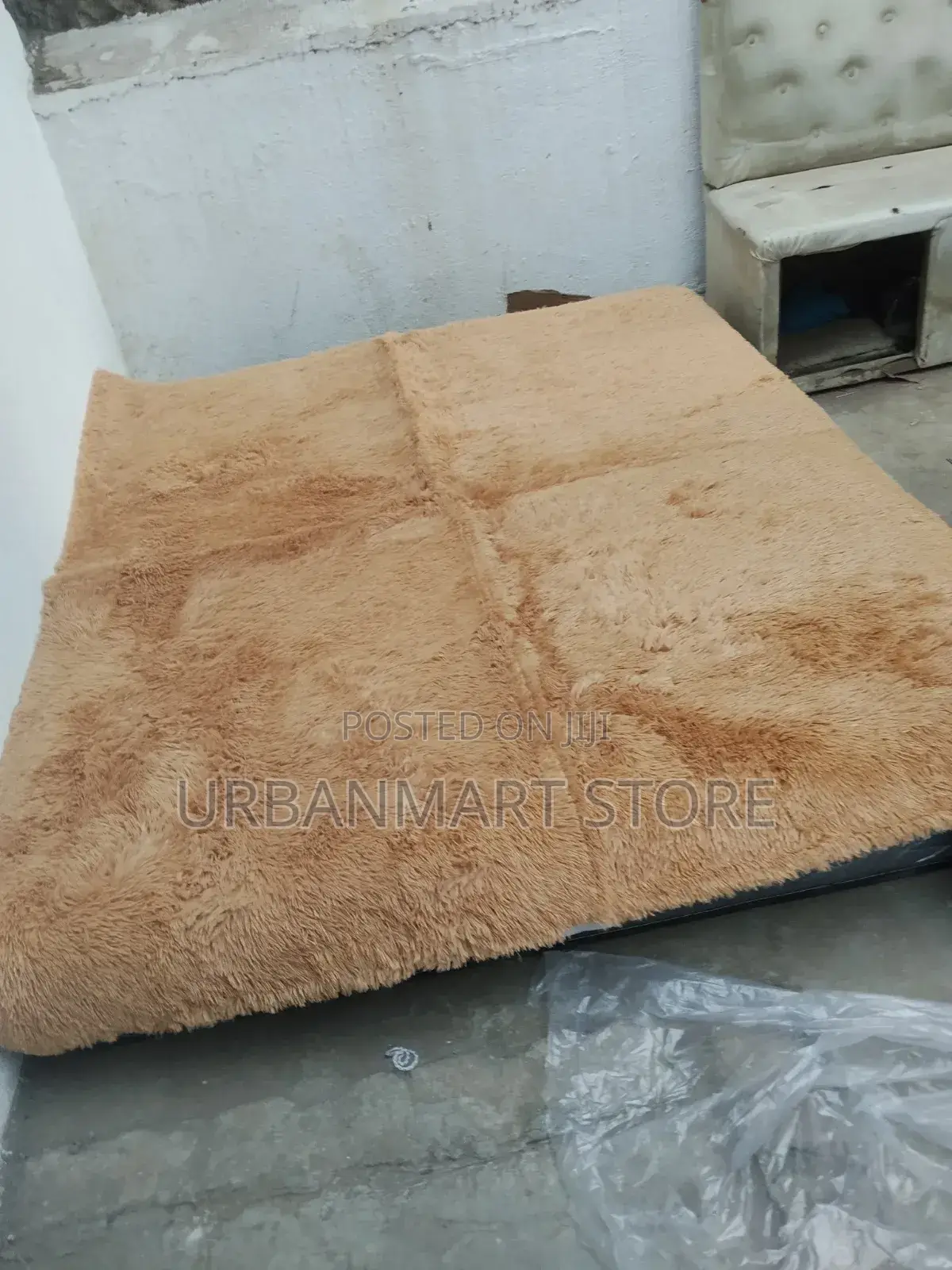 Decorative Fluffy Carpet 5 by 8 Modern Style at 1700