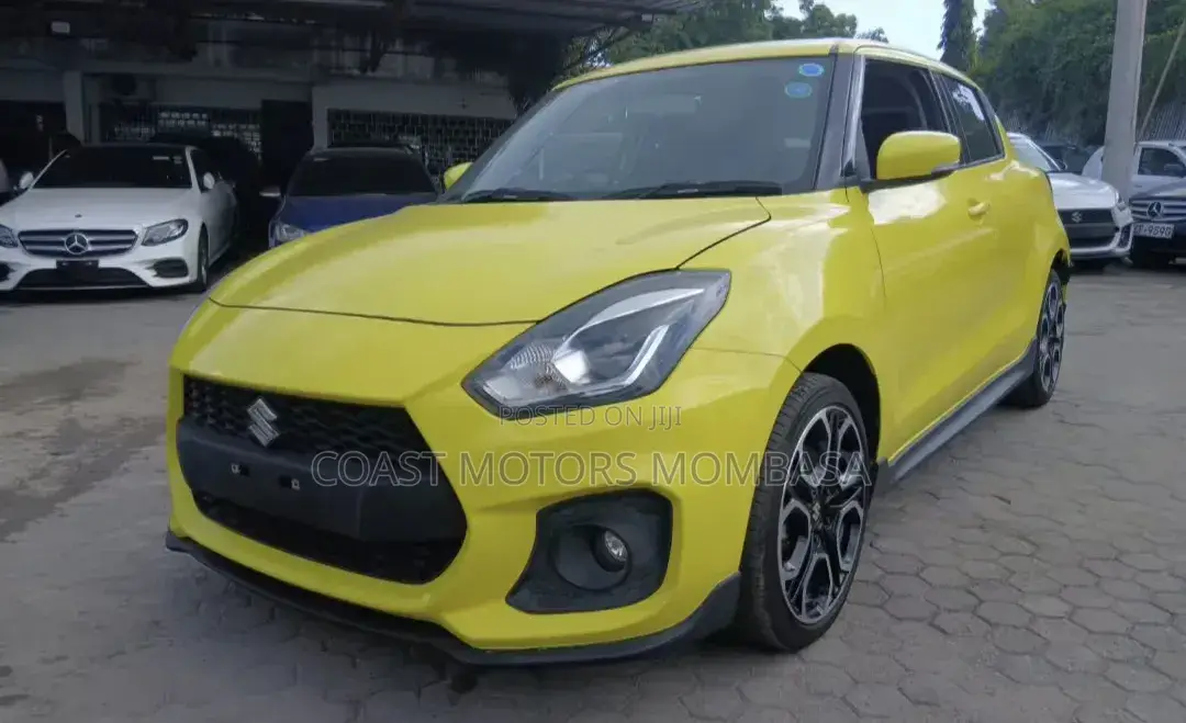 Suzuki Swift 2019 Yellow