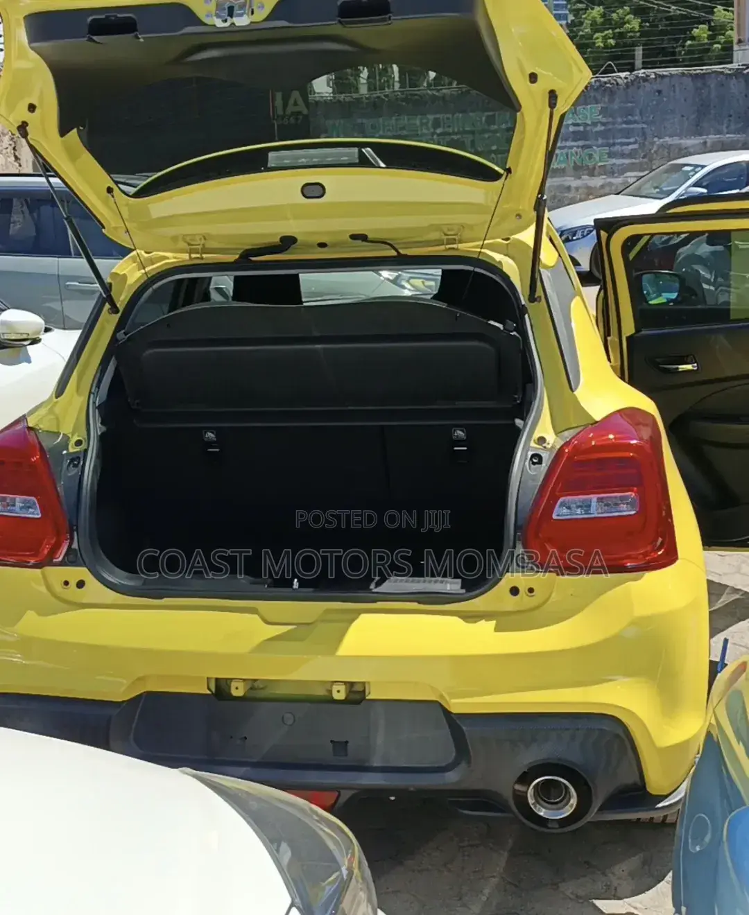 Suzuki Swift 2019 Yellow