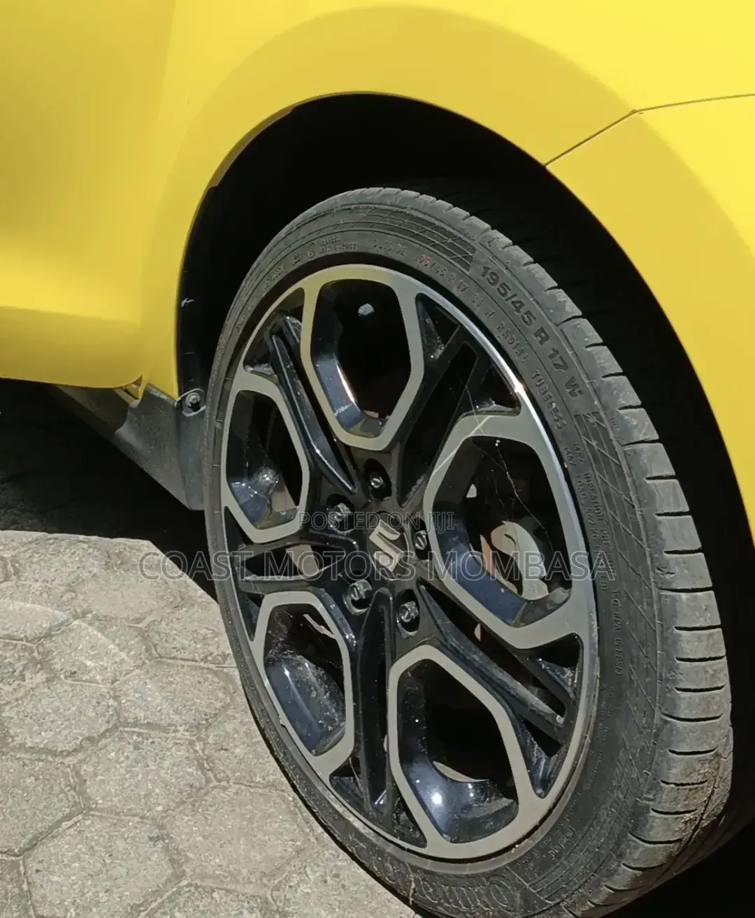 Suzuki Swift 2019 Yellow