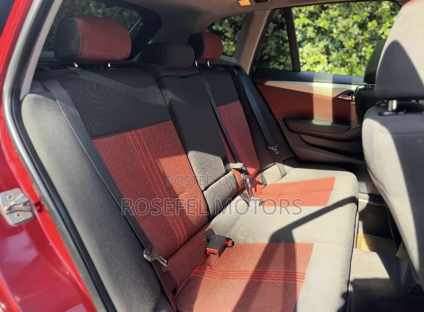 BMW X1 2011 Maroon