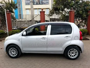 Toyota Passo 2014 Silver