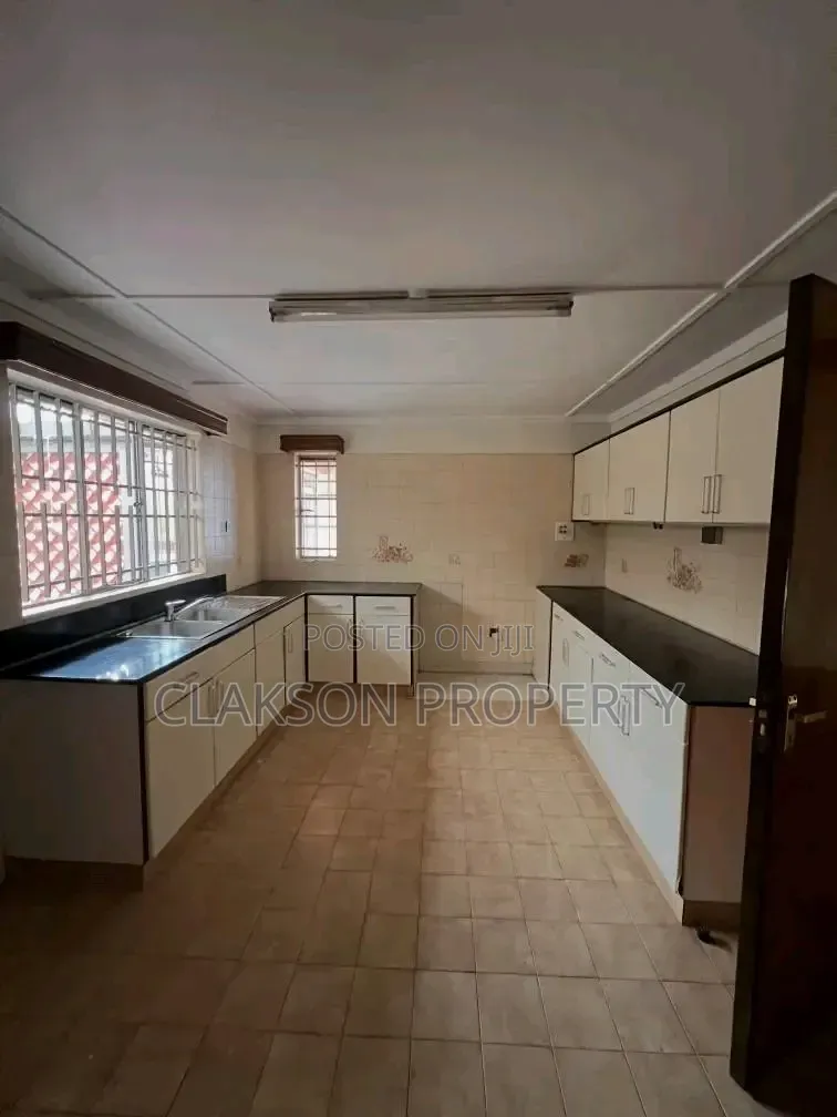 4bdrm Townhouse / Terrace in Kileleshwa for rent